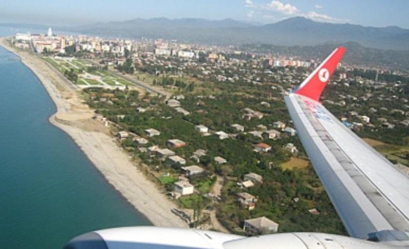 სტამბოლი-ბათუმის რეისის თვითმფრინავი რიზეში დაჯდა - რას აცხადებენ ბათუმის აეროპორტში