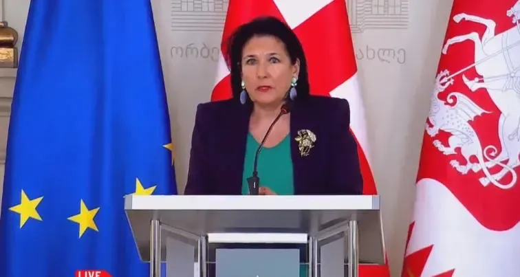 "მინდა მივმართო "ოცნებას“ - დაკარგეთ ელემენტარული ქართული ზრდილობა, რაც ძალიან სამწუხაროა თქვენთვის" - სალომე ზურაბიშვილი