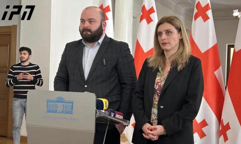 პარტია "გახარია საქართველოსთვის“ და დეპუტატი თეონა აქუბარდია კანონპროექტს - "ოკუპანტი სახელმწიფოს - რუსეთის ფედერაციის გავლენებისგან დაცვის შესახებ“ აინიცირებენ