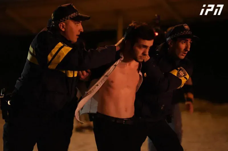 "აქციის მონაწილეების ქმედებების შედეგად დაშავდა სამინისტროს ერთი თანამშრომელი - პოლიციამ 14 პირი დააკავა" - შსს