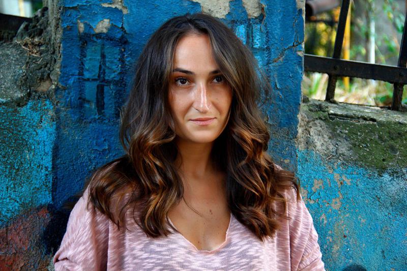 "მარიამ დოლიძეს აქვს იდაყვის ძვლის მოტეხილობა, ოპერაციას გავუკეთებთო,  ფეხზე აქვს დაჟეჟილობა. გადაუარეს სპეცრაზმელებმა" - აქციაზე "სირცხვილიას" წევრი დაშავდა