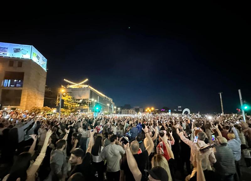 "აქციის მონაწილეების პარლამენტთან დღევანდელი შეკრება არასანქცირებულია - მოვუწოდებთ მათ, 29 აპრილს დაგეგმილი ღონისძიების ორგანიზატორებს სამუშაოების ჩატარების შესაძლებლობა მისცენ" - თბილისის მერია