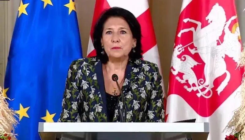 პრეზიდენტმა 25 მსჯავრდებული შეიწყალა