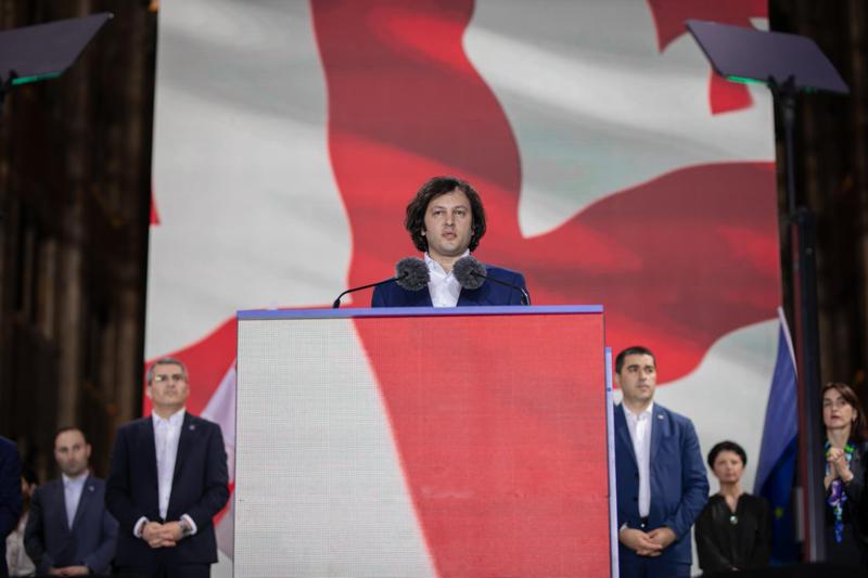 "საქართველოს პრემიერ-მინისტრი აშშ-ისა და ევროკავშირის კრიტიკას უარყოფს" - რას წერს Reuters-ი?