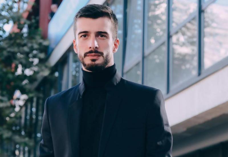 "აუცილებელია მთავრობამ ჩვენს დასავლელ პარტნიორებთან გამონახოს კომპრომისი" - რას წერს თბილისის საკრებულოს დეპუტატი "ქართული ოცნებიდან" კონსტანტინე ზარნაძე?