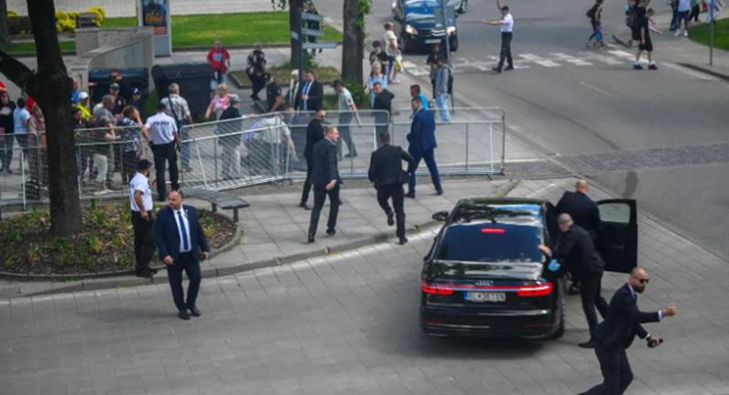 "მიღებული დაზიანებები სიცოცხლისთვის საფრთხის შემცველია" - რა ახალი დეტალები ხდება ცნობილი სლოვაკეთის პრემიერზე თავდასხმის შესახებ: ვრცელდება მომხდარის ამსახველი ფოტო და ვიდეო კადრები