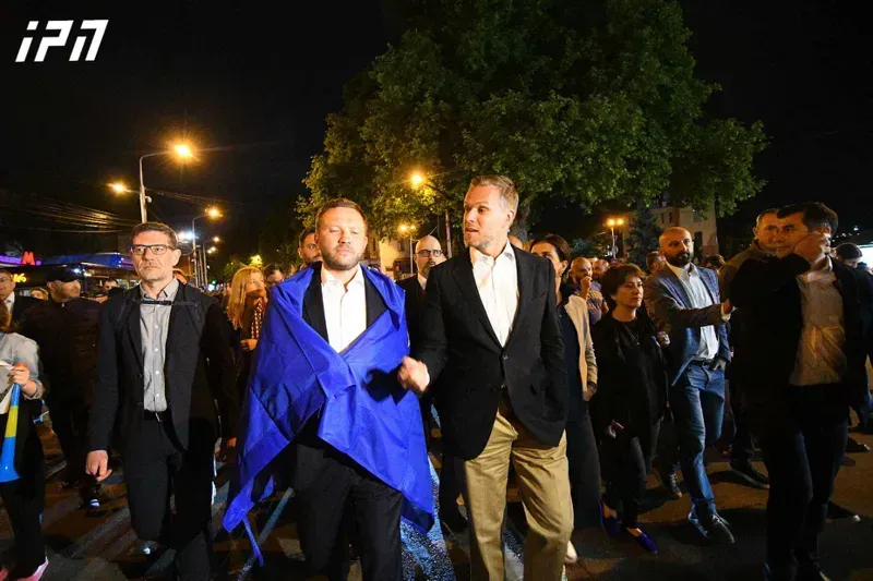 ლატვიის, ლიეტუვის, ესტონეთისა და ისლანდიის საგარეო საქმეთა მინისტრები რუსთაველის გამზირზე აქციაზე მივიდნენ