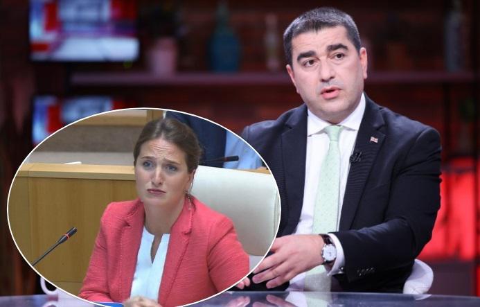 რას ამბობს შალვა პაპუაშვილი მარიამ ლაშხის ინტერვიუზე, რომელშიც "გლობალური ომის პარტია“ მასონებს შეადარა - ის ლაშხის მისამართით კრიტიკას "ფაშისტურ კამპანიად“ აფასებს