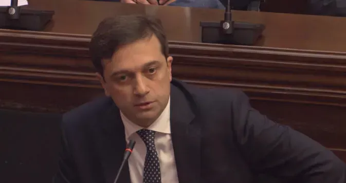"მოგიწოდებთ, ხვალინდელ სხდომაზე არ დაძლიოთ ვეტო, რომელიც პრეზიდენტმა დაადო ამ კანონს " - ლევან იოსელიანი უმრავლესობას