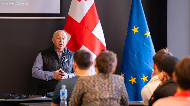 ავტოდილერის ტრენინგ-კურსი: ახალი შესაძლებლობები და პროფესიული განვითარება Lion Trans-ისგან