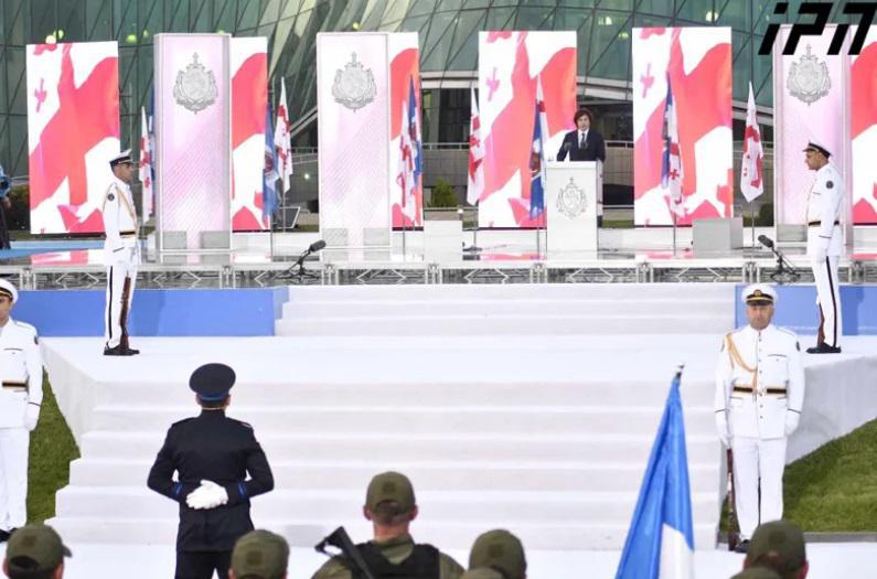 "პოლიციელი გმირია, მეხანძრე-მაშველი გმირია..." - პოლიციის დღისადმი მიძღვნილი ღონისძიება, პრეზიდენტის გარეშე