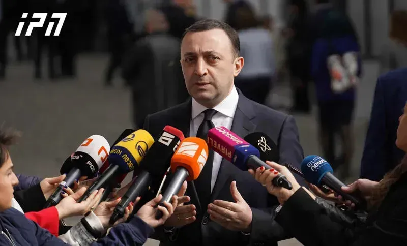 "კანონი მიღებულია, მოემზადეთ არჩევნებისთვის და წყნარად იყავით...ჩემს შვილზე ნუ ნერვიულობთ, ჩემს ოჯახს მე თვითონ კარგად მივხედავ" - ირაკლი ღარიბაშვილი