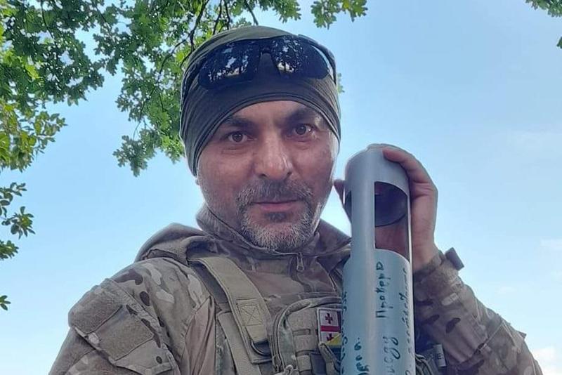 "კაცი, რომელმაც ქართველ რაინდებზე წარმოდგენა შეგვიქმნა" - რას ამბობდნენ უკრაინელები და რას ჰყვებიან ქართველი მეგობრები უკრაინაში ახლახან დაღუპულ მებრძოლზე?