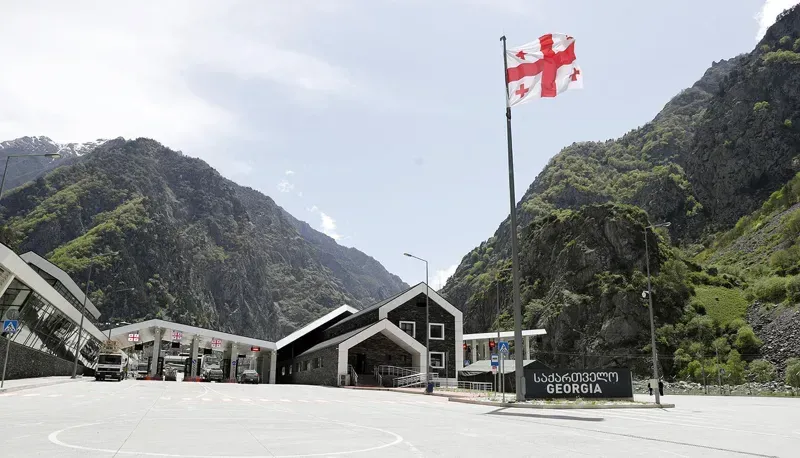 საბაჟო გამშვები პუნქტი „ყაზბეგის“ მუშაობა დროებით შეჩერებულია