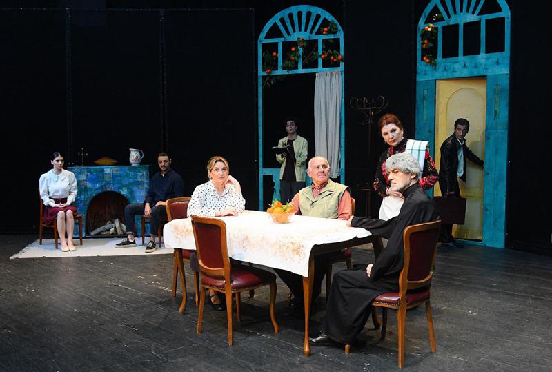 თანამედროვე დროის აფხაზეთი - პრემიერა სოხუმის თეატრში