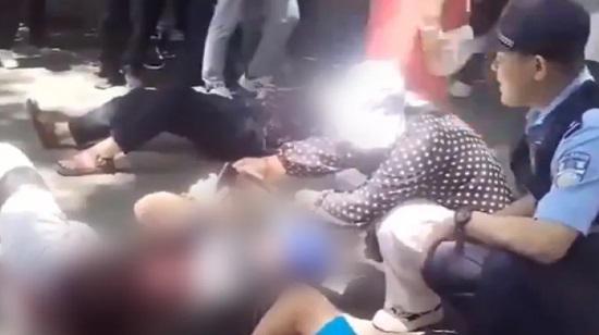 ჩინეთში აშშ-ის მოქალაქეებს დაესხნენ თავს: დაჭრილია ამერიკული კოლეჯის 4 მასწავლებელი, რომლებიც გაცვლით პროგრამაში მონაწილეობდნენ - რა ხდება ცნობილი?