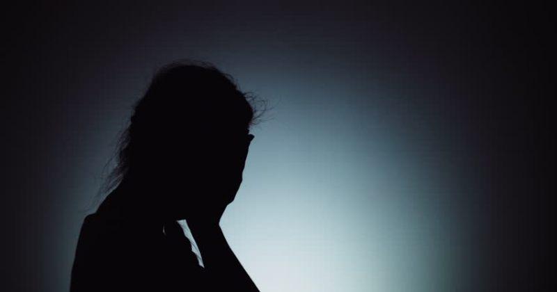 "აიძულა გაშიშვლებულიყო, წინააღმდეგ შემთხვევაში ოჯახის წევრებისთვის ზიანის მიყენებით დაემუქრა" - 13 წლის გოგონას პირადი ცხოვრების საიდუმლოს ხელყოფის ფაქტზე, 19 წლის ბიჭი დააკავეს