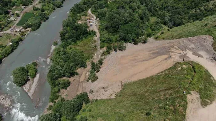 "ჯივიპი" აცხადებს, რომ მომხმარებლებს წყალს რეზერვუარების ალტერნატიული შევსებით მიაწვდის და მისამართებისა და ვადების შესახებ ინფორმაციას ავრცელებს