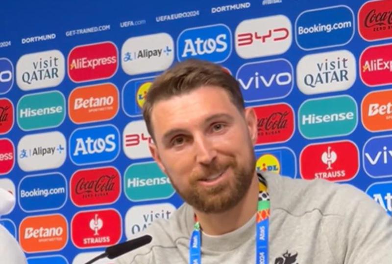 "ხელფასი, შემოსავალი რაც ჰქონდათ, მთლიანად დახარჯეს ფრენის ბილეთებში და თამაშს რომ დასწრებოდნენ... ასეთი გარემო არის ჩვენს ქვეყანაში" - გურამ კაშია