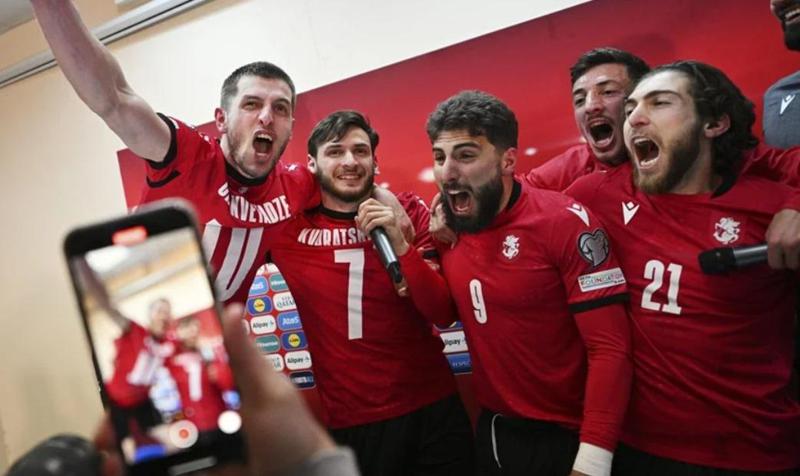 "ამბობენ, საქართველოს შანსი არ აქვსო. მაგრამ... მე ასე ვიტყვი, აბა,  ქართველებს ჰკითხეთ" - "კვარას" ბლოგი