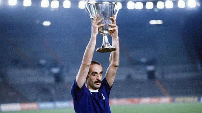 "... ამაზე დიდ საჩუქარს ვერასდროს ინატრებდა" - ისტორიული მატჩი ლეგენდის დაბადების დღეს: რას წერს დავით ყიფიანის ვაჟი?