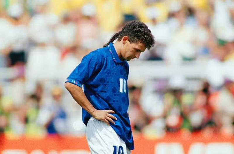 ფეხბურთის იტალიელი ლეგენდა, რობერტო ბაჯო ჰოსპიტალიზებულია - ფეხბურთელის ვილაში შეჭრილმა მძარცველებმა ბაჯოს იარაღის კონდახი ჩაარტყეს და...