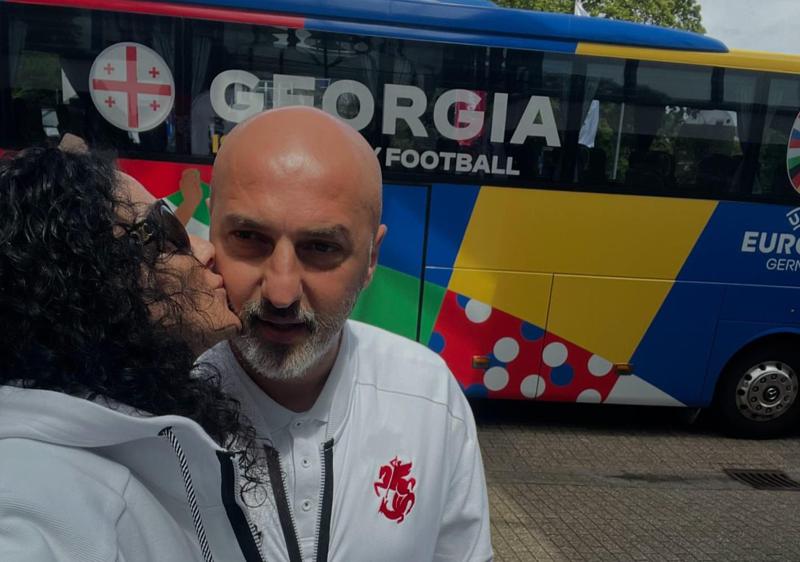 "წარმოუდგენელია არ გიყვარდეს ფეხბურთი, როცა ამ ადამიანის გვერდით ცხოვრობ 20 წელია" - სალომე ღვინიაშვილის ემოციური პოსტი