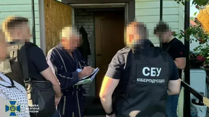 "დაკავებულია პროვოკატორთა ჯგუფი, რომლებიც კიევში არეულობის მოწყობას და უმაღლესი რადას შენობის დაკავებას გეგმავდნენ" - უკრაინის უსაფრთხოების სამსახური