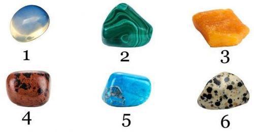 აირჩიეთ მაგიური ქვა და გაიგეთ თქვენი ცხოვრების გზის საიდუმლო