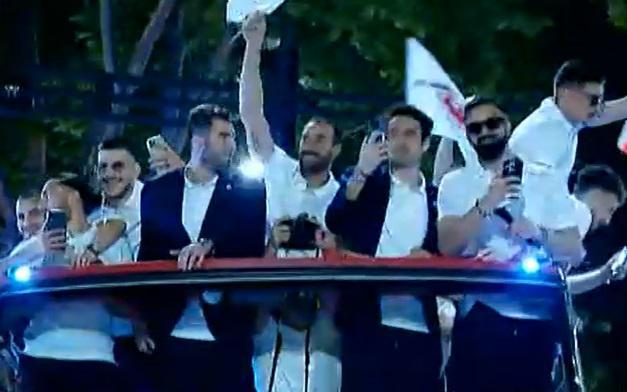 "საქართველოს მადლობა საფეხბურთო ნაკრებს“ - თავისუფლების მოედანზე ღონისძიება მიმდინარეობს