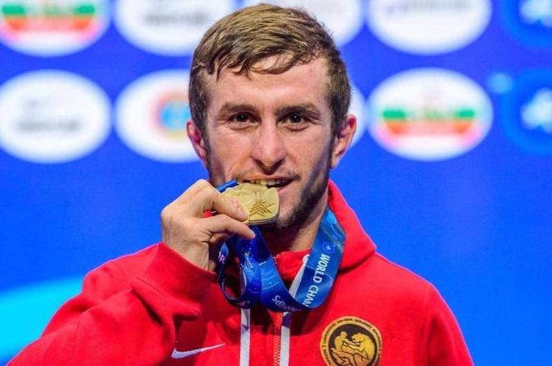 "გული მეგლიჯება, ჩემი წურწიკა!" - გარდაიცვალა მსოფლიო ჩემპიონი ბერძნულ-რომაულ ჭიდაობაში, ნუგზარ წურწუმია