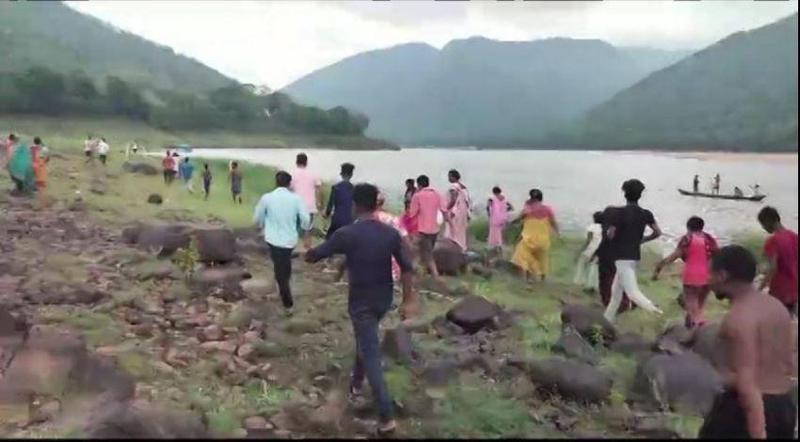 "ნიანგმა წყალში შეათრია 8 წლის ბიჭი, რომელიც მდინარის პირას მარტო თამაშობდა" - ტრაგედია ინდოეთში