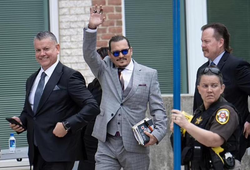 კერძო დეტექტივი, რომელიც ემბერ ჰერდმა ჯონი დეპის შესახებ კომპრომატების შესაგროვებლად დაიქრავა, მსახიობის ფანი გახდა - რას წერს პოლ ბარესი?