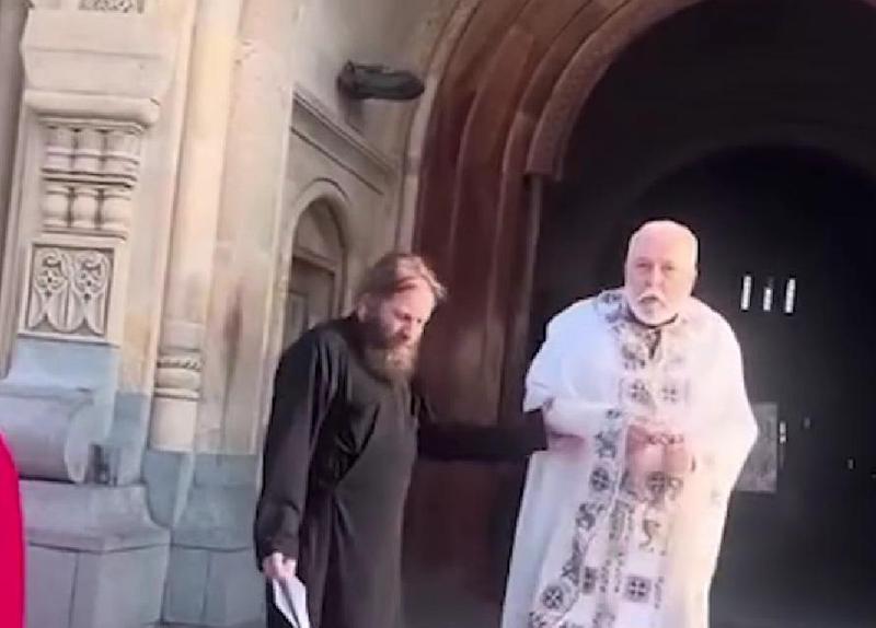 "მნიშვნელოვანია ვიცოდეთ, რამ გამოიწვია მამაოს ასეთი აღშფოთება" - რას ამბობს  დეკანოზი იოანე გორელიშვილი სოცქსელში გავრცელებულ კადრებზე?