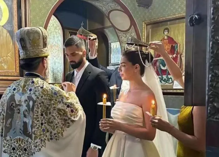 მსოფლიოში ყველაზე ძვირადღირებული მეკარის ჯვრისწერა და ქორწილი (ფოტო, ვიდეო)