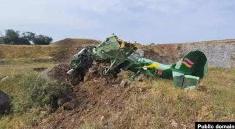 სომხეთის საჰაერო ძალების სასწავლო თვითმფრინავი ჩამოვარდა - დაღუპულია 2 პილოტი