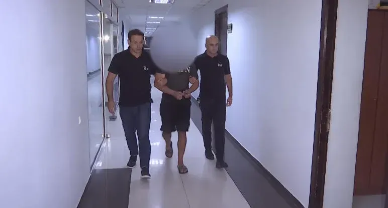 დაკავებულია პირი, რომელმაც თელავში ორი ადამიანი მოკლა