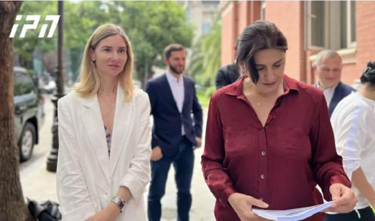 საპარლამენტო ოპოზიციამ “უცხოური გავლენის გამჭვირვალობის შესახებ“ კანონის მოქმედების შეჩერების მოთხოვნით საკონსტიტუციო სასამართლოს მიმართა