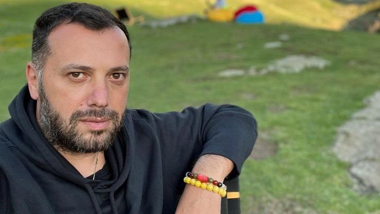 "დღეს მე ემიგრაციაში წასვლა მიწევს... უმძიმეს გზას გამიყენეთ, თქვენ ჩემი შვილები გაწირეთ და უმამოდ ყოფნისთვის გაიმეტეთ" - რას წერს პეტრე კოლხი