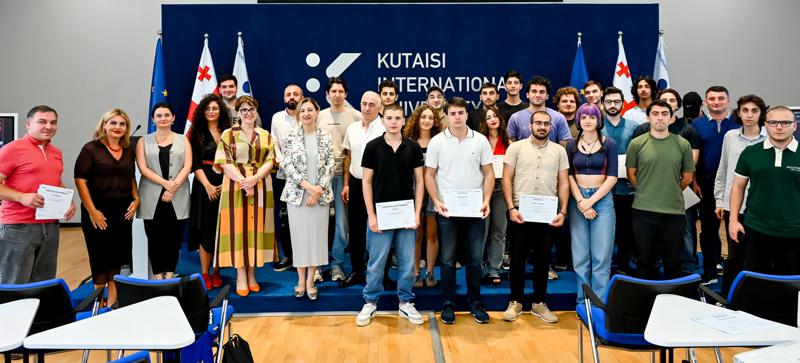ქუთაისის საერთაშორისო უნივერსიტეტი (KIU) USAID-ის მიერ მხარდაჭერილი პროექტის "KIU-ს კიბერუსაფრთხოების ცენტრის" საქმიანობას აჯამებს