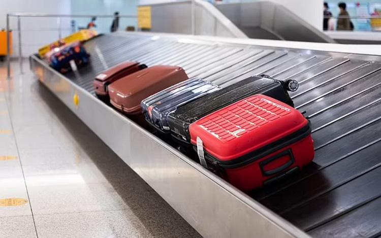 ქალი აეროპორტის საბარგო კონვეიერში გაიჭედა და გარდაიცვალა - უმძიმესი შემთხვევა აშშ-ში