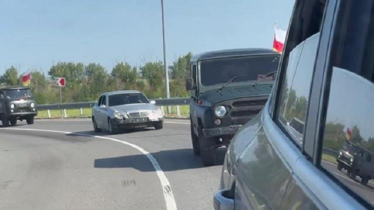 კურსკის ოლქში, ბრძოლის წინა ხაზზე აფხაზეთიდან და სამხრეთ ოსეთიდან მოხალისეები გადაიყვანეს - რა კადრები ვრცელდება სოცქსელში?