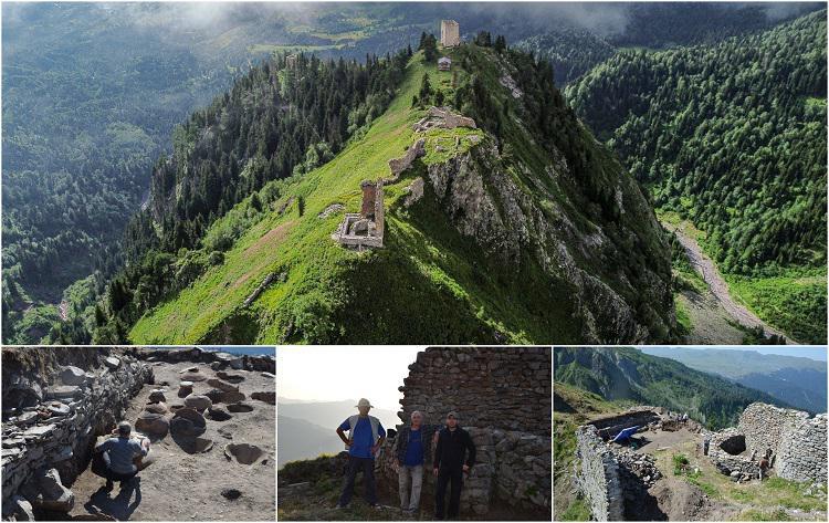 აჭარის “ოლიმპოს მთის“ საიდუმლო და უახლესი აღმოჩენა ხიხანის ციხიდან - “ერთ-ერთი ლეგენდის თანახმად, თამარი  სხალთის ეკლესიაში საგანგებო გვირაბით მიდიოდა“