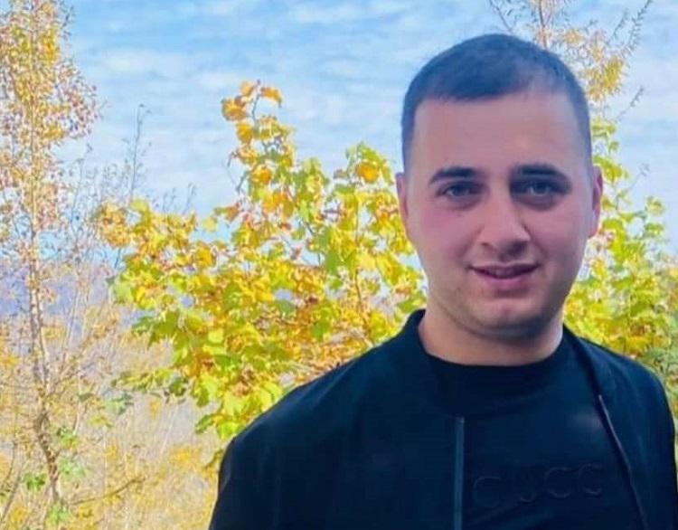 “5 საათის მერე არ გამოსულა კონტაქტზე: გვითხრა რომ გზა აებნა და იმის მერე ვერ ვუკავშირდებით“ - ოჯახი 22 წლის ახალგაზრდას ეძებს