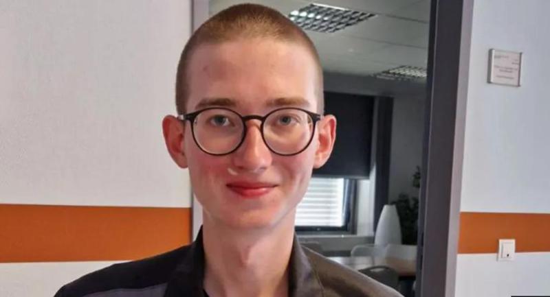 "ჭადრაკის თამაშში უბრალოდ პაიკი ვიყავი" - რუსი თინეიჯერი, რომელიც პუტინის დაქირავებულ მკვლელზე გაცვალეს