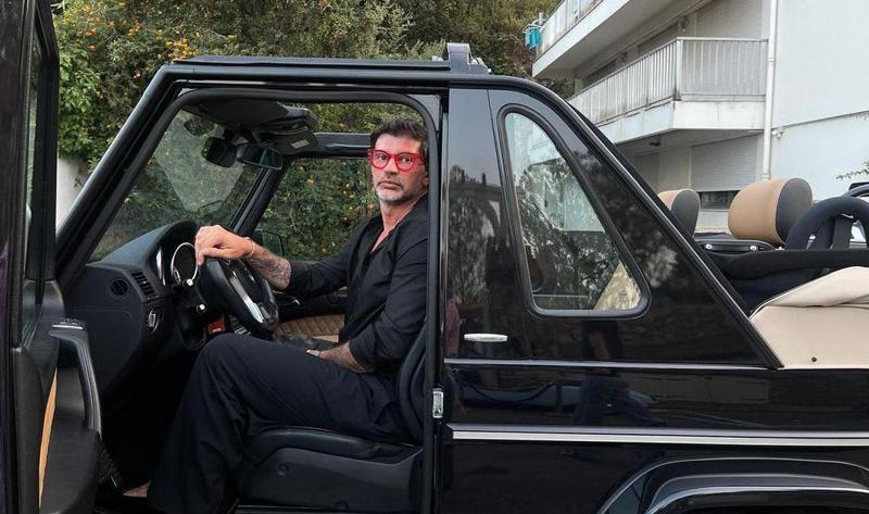 "თქვენ ვინ გეკითხებათ, ვისია ავტომობილი? რაში გაინტერესებთ..." - რა უპასუხა კახა კალაძემ მისი ავტომობილის ღირებულებაზე დასმულ შეკითხვას?