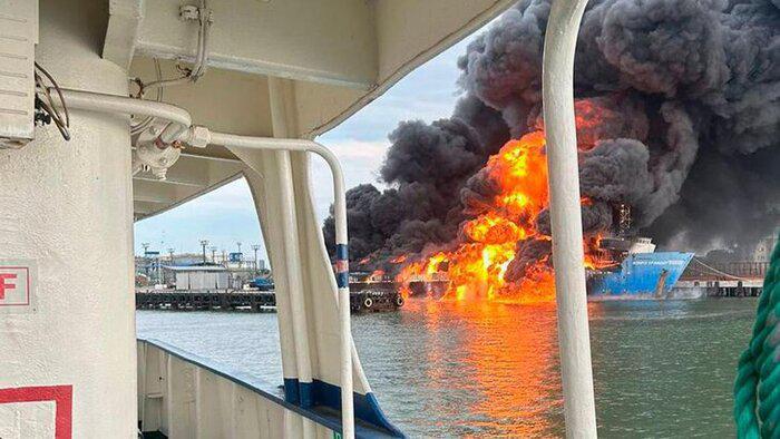 ჩაძირული ბორანი კრასნოდარის მხარეში, თავდასხმა აეროდრომზე, რუსებს ისევ ევაკუაციისკენ მოუწოდებენ, თუმცა კრემლი ამტკიცებს, რომ უკრაინის შეტევა "შეჩერებულია" - ბოლო საათების ქრონიკა