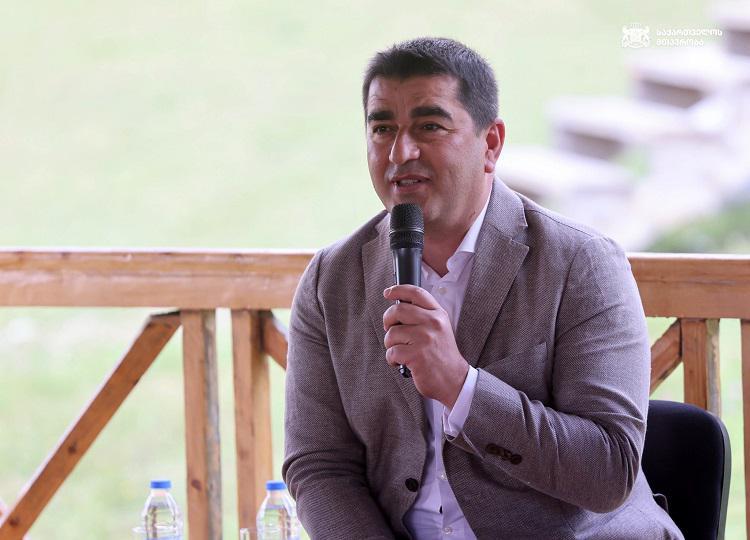 “ეგოისტი არც ადამიანი ვარგა და არც სახელმწიფო, ადამიანი თუ საკუთარ ხალხზე არ ფიქრობს, ის სხვა ხალხზეც ვერ იფიქრებს“ - შალვა პაპუაშვილი