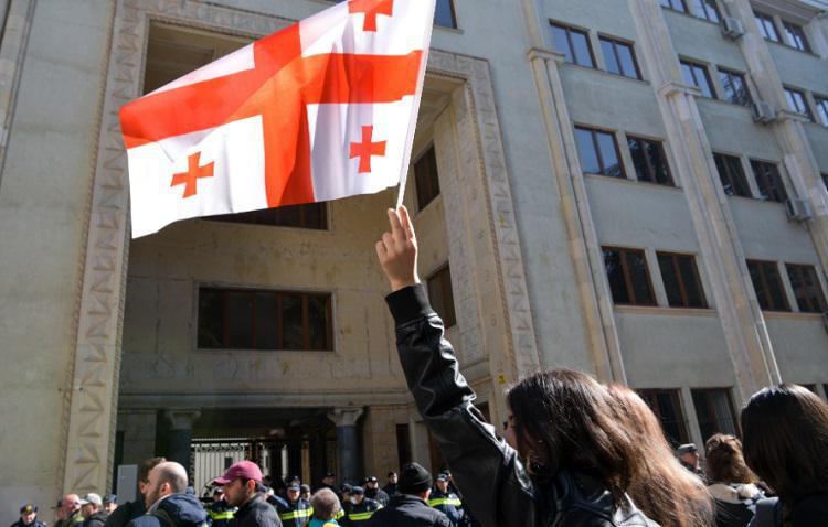 ოკუპანტი რუსეთის საგარეო დაზვერვის მტკიცებით, ამერიკელები საქართველოში “თბილისურ მეიდანს“ ამზადებენ