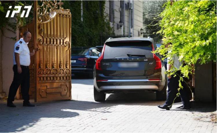 მართლმადიდებლობის სახელმწიფო რელიგიად გამოცხადების შესახებ ხელისუფლების ინიციატივაზე სამსჯელოდ, საპატრიარქოში მღვდელმთავრები იკრიბებიან - რას აცხადებს ანდრია ჯაღმაიძე